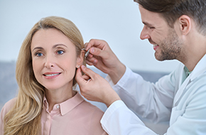 What to Expect When Getting a Hearing Aid Fitted