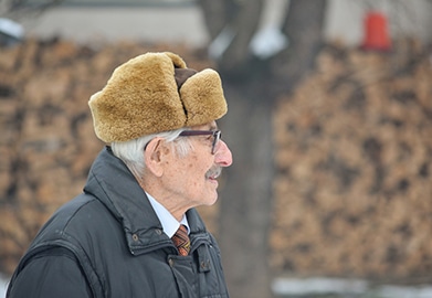 How to Care for Your Hearing Aids in Toronto’s Winter