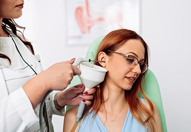 What Happens When Earwax Builds Up? 